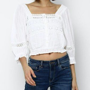 American Eagle white crop top